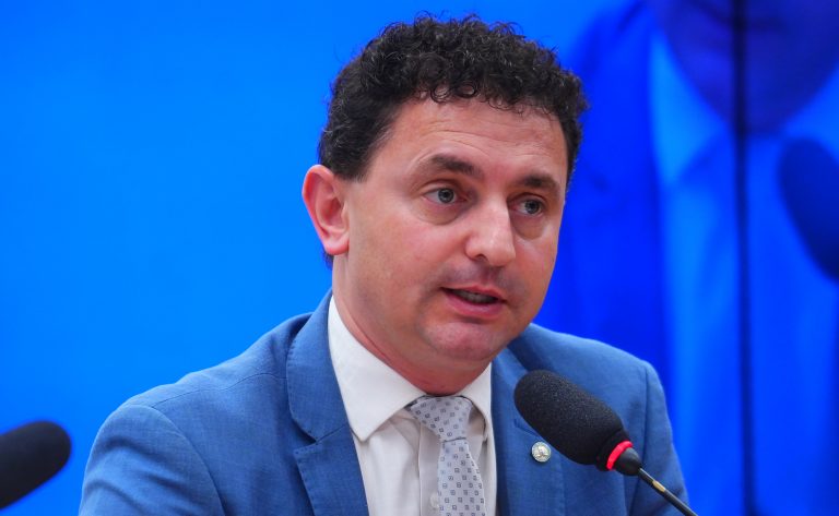 Deputado Pezenti (MDB-SC), autor do projeto